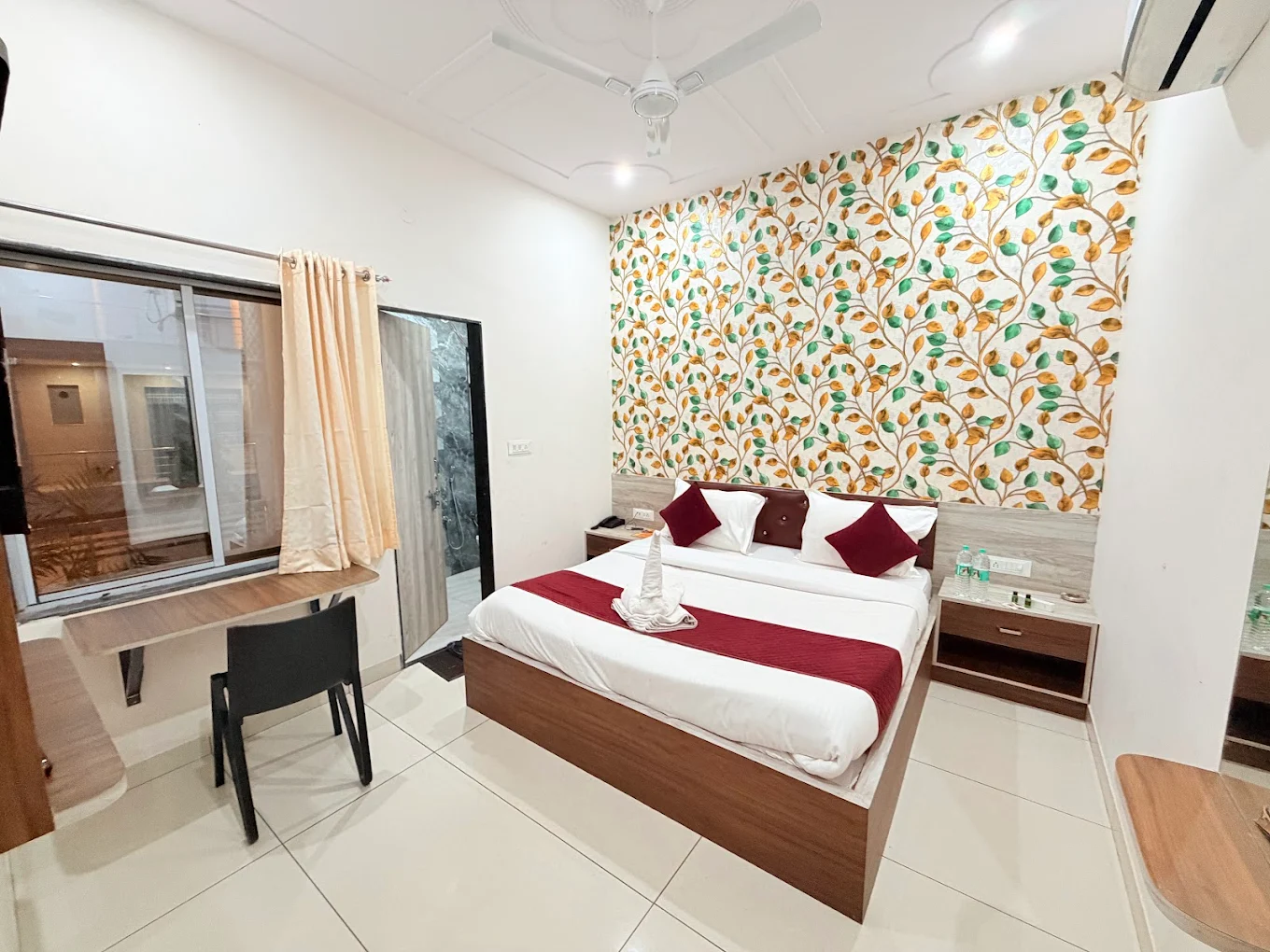 Deluxe Room 1