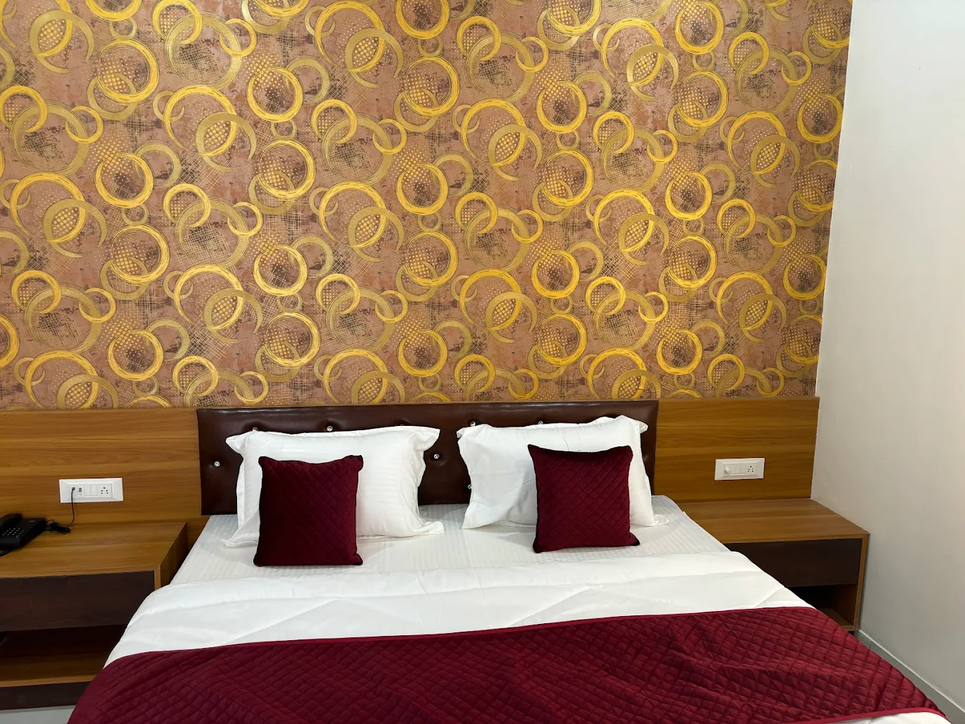 Deluxe Room 2