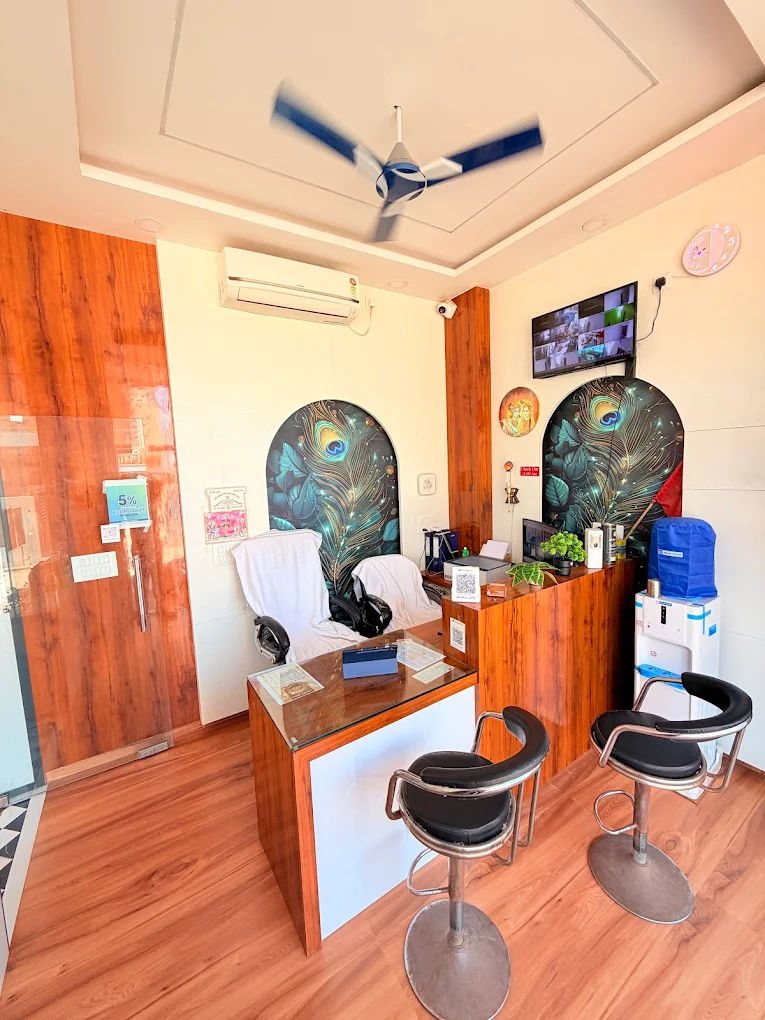 Hotel Santosh Palace Interior